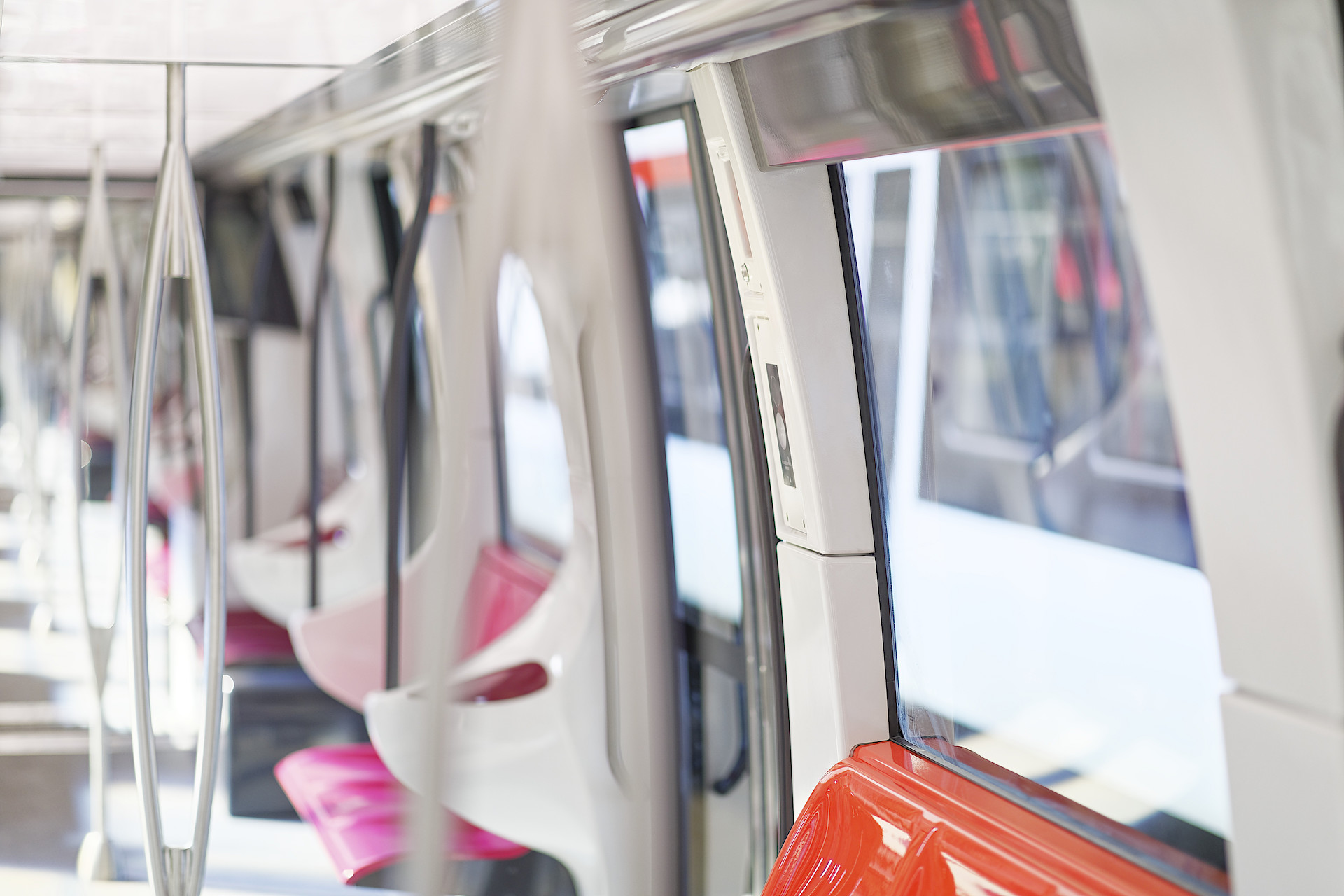 New vehicles of Métro de Lille equipped with Ruf's VisiWeb System